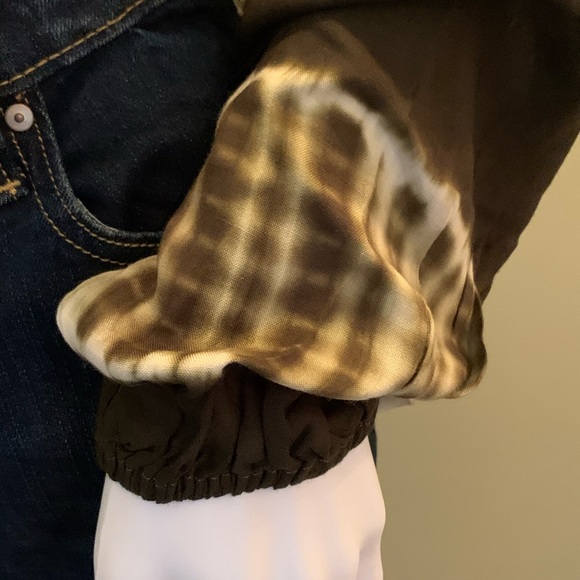 Line & Dot  ANTHRO Shibiri Twist Tie Dye Crop Sm - Picture 5 of 10